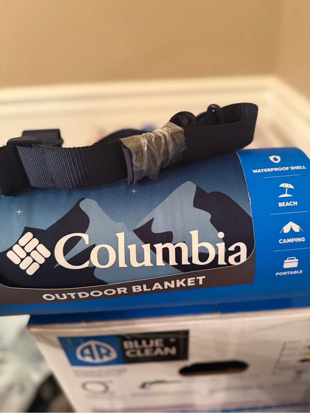 Columbia Outdoor Blanket - Dark Navy Blue